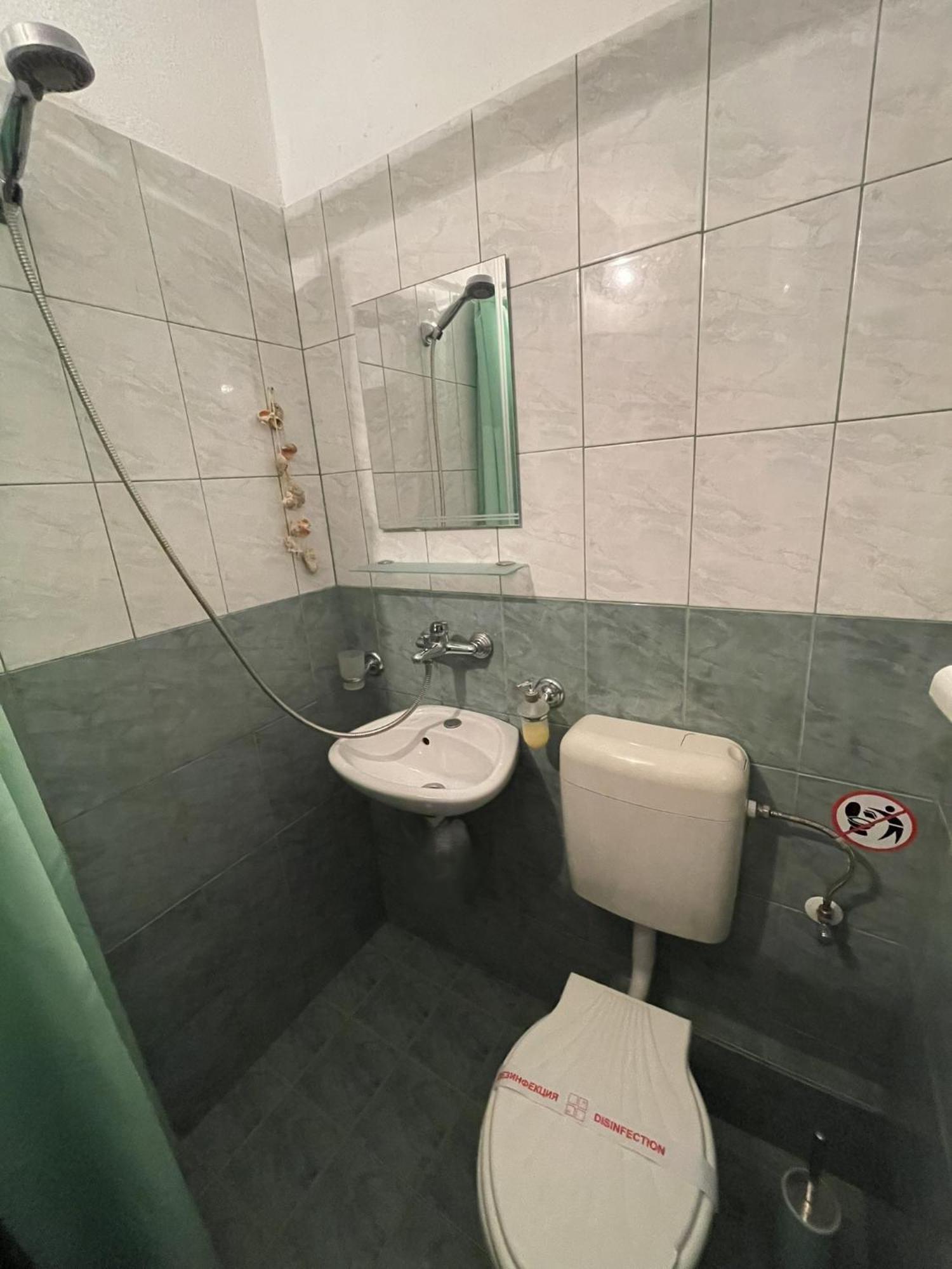 Holiday House Gendar, 切尔诺莫雷茨 外观 照片
