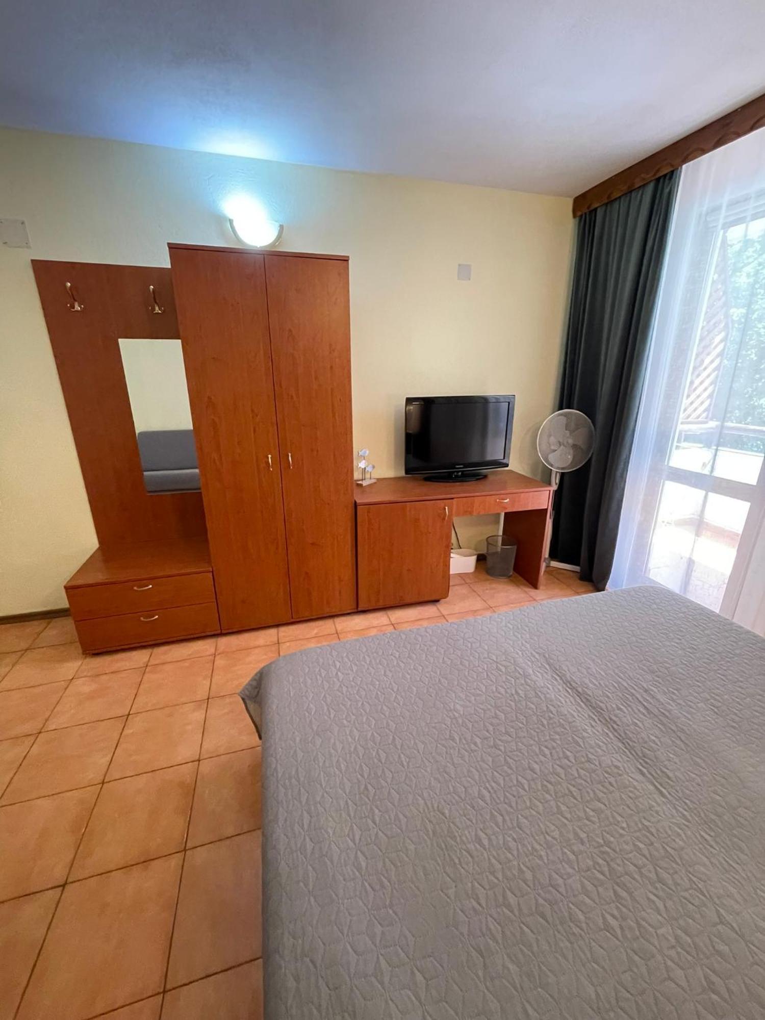 Holiday House Gendar, 切尔诺莫雷茨 外观 照片